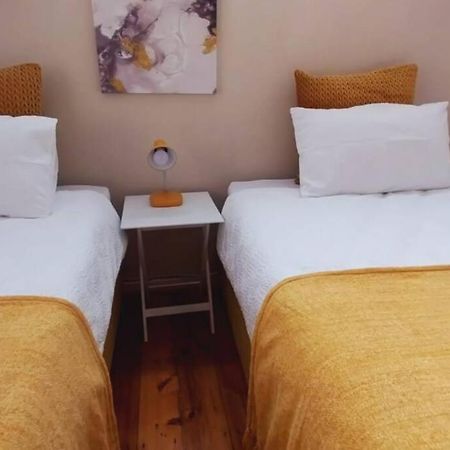 Spacious 1 Bedroom, Self Catering Apartment In Glenwood, Дърбан Екстериор снимка