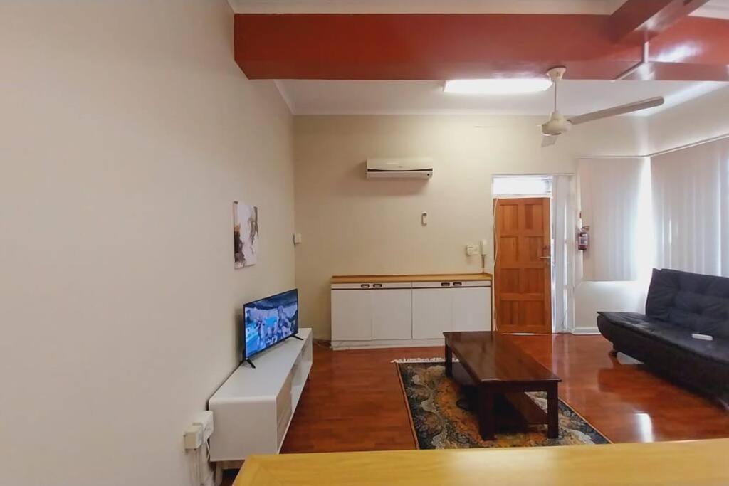 Spacious 1 Bedroom, Self Catering Apartment In Glenwood, Дърбан Екстериор снимка